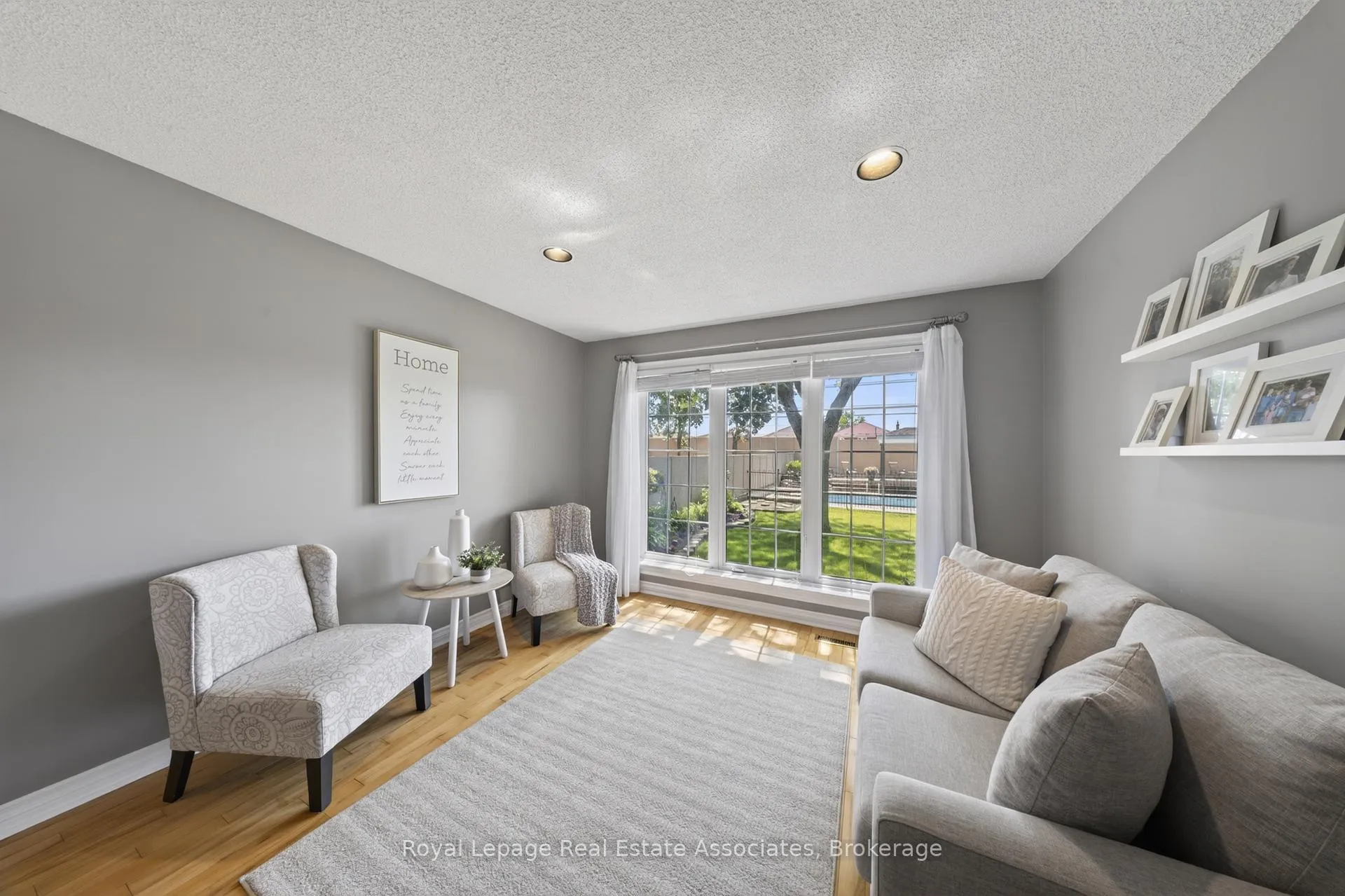 Photo 16 of 48 Hudson Drive, Brampton, Fletcher's West — HOMEH