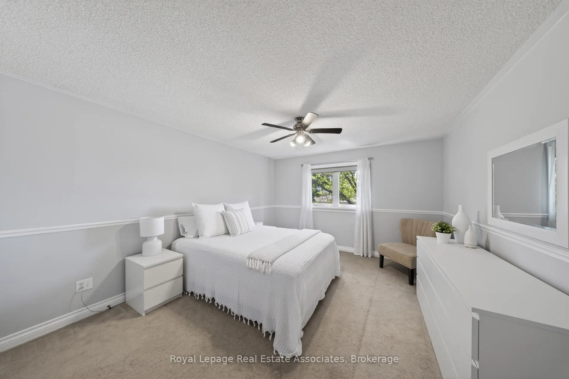 Photo 29 of 48 Hudson Drive, Brampton, Fletcher's West — HOMEH