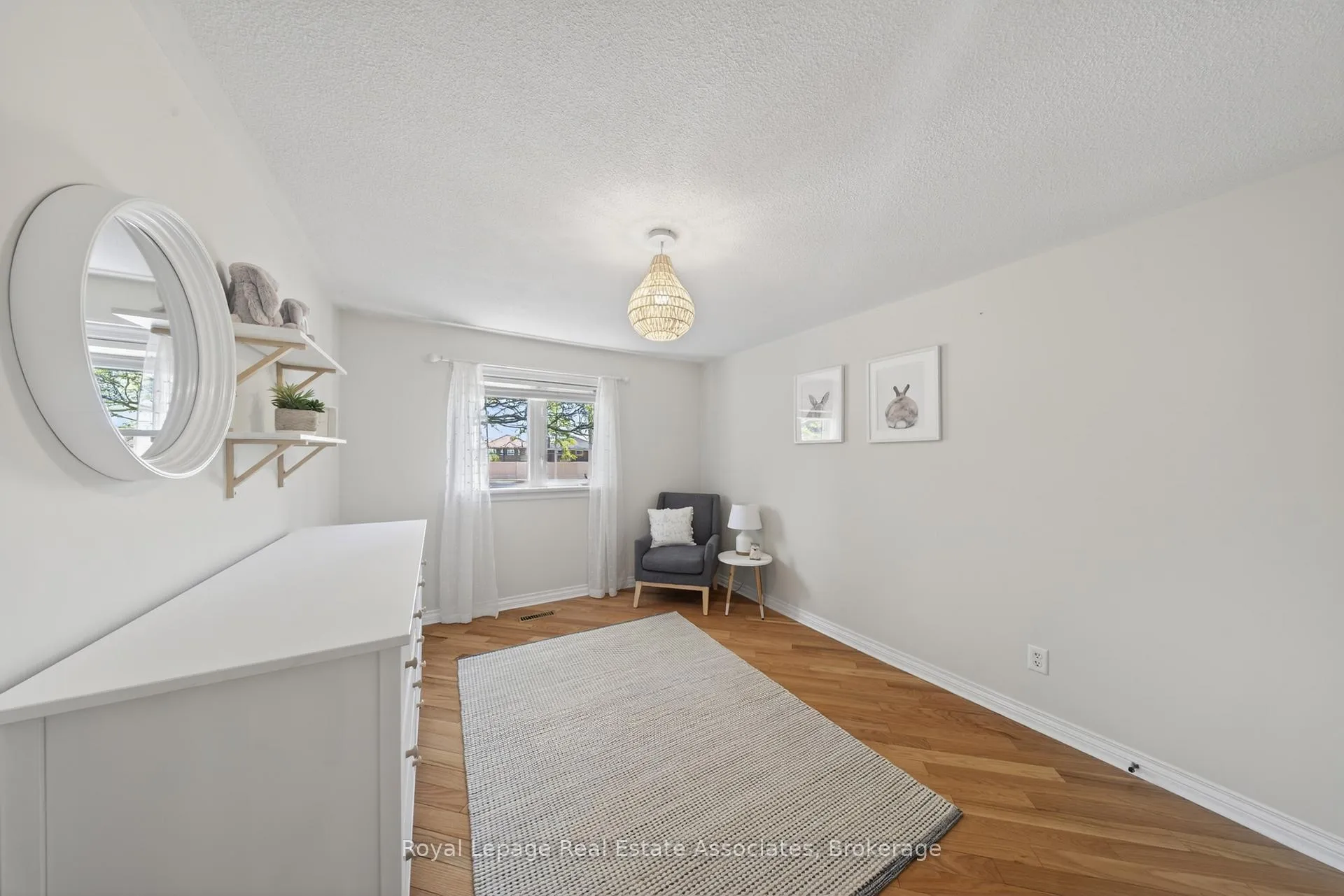 Photo 31 of 48 Hudson Drive, Brampton, Fletcher's West — HOMEH