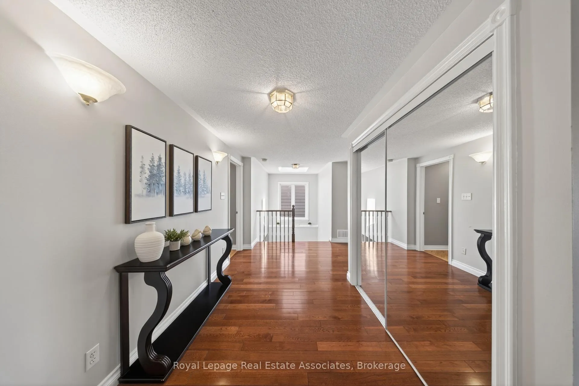 Photo 32 of 48 Hudson Drive, Brampton, Fletcher's West — HOMEH