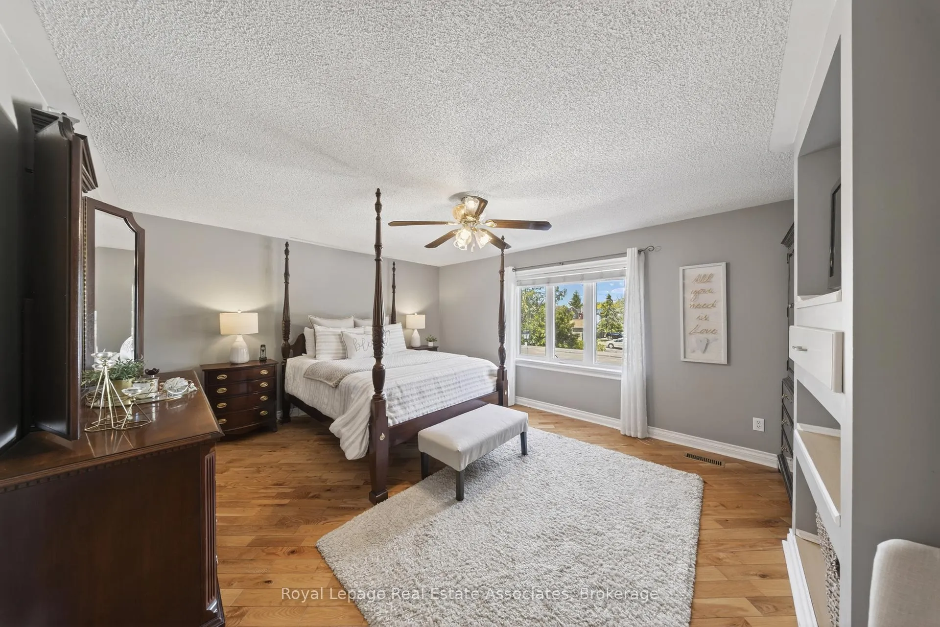 Photo 42 of 48 Hudson Drive, Brampton, Fletcher's West — HOMEH