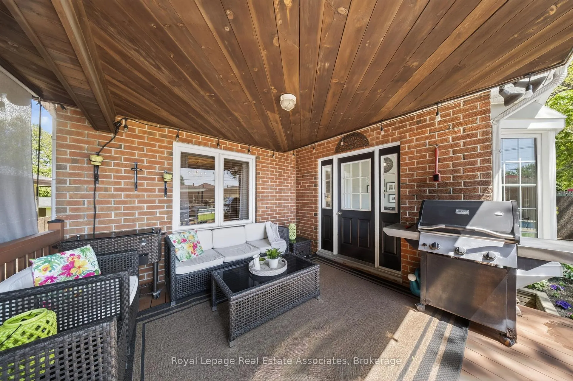 Photo 46 of 48 Hudson Drive, Brampton, Fletcher's West — HOMEH