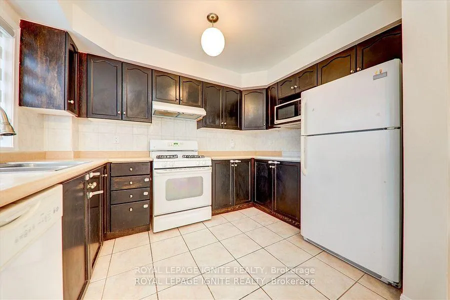 Photo 12 of Unit 8, 80 Acorn Place, Mississauga, Hurontario — HOMEH