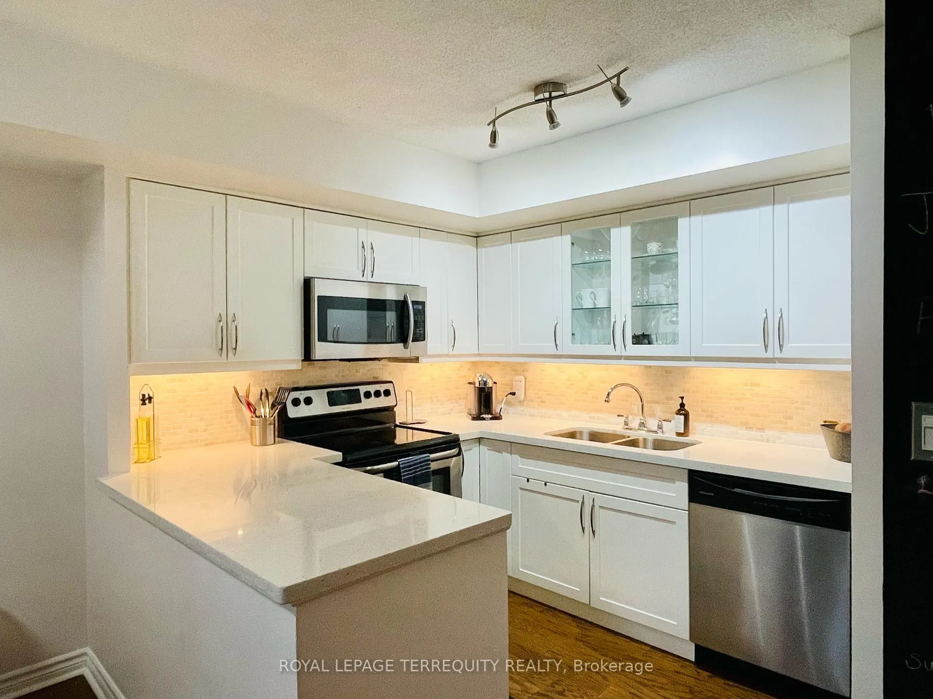 Photo 1 of Unit 1412, 25 The Esplanade, Toronto, Waterfront Communities — HOMEH