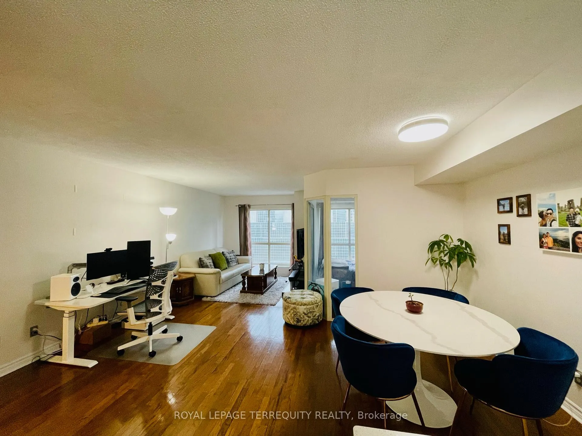 Photo 3 of Unit 1412, 25 The Esplanade, Toronto, Waterfront Communities — HOMEH
