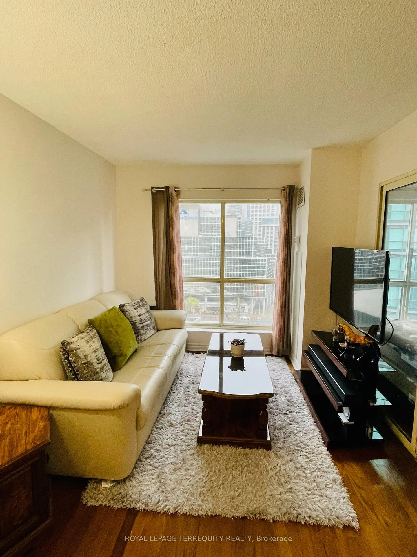 Photo 7 of Unit 1412, 25 The Esplanade, Toronto, Waterfront Communities — HOMEH