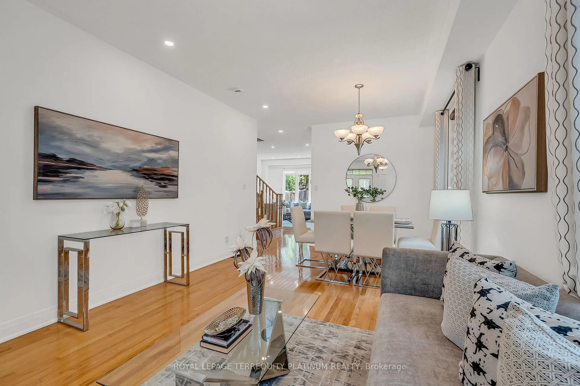 Photo 4 of 105 Alfred Paterson Drive, Markham, Greensborough — HOMEH