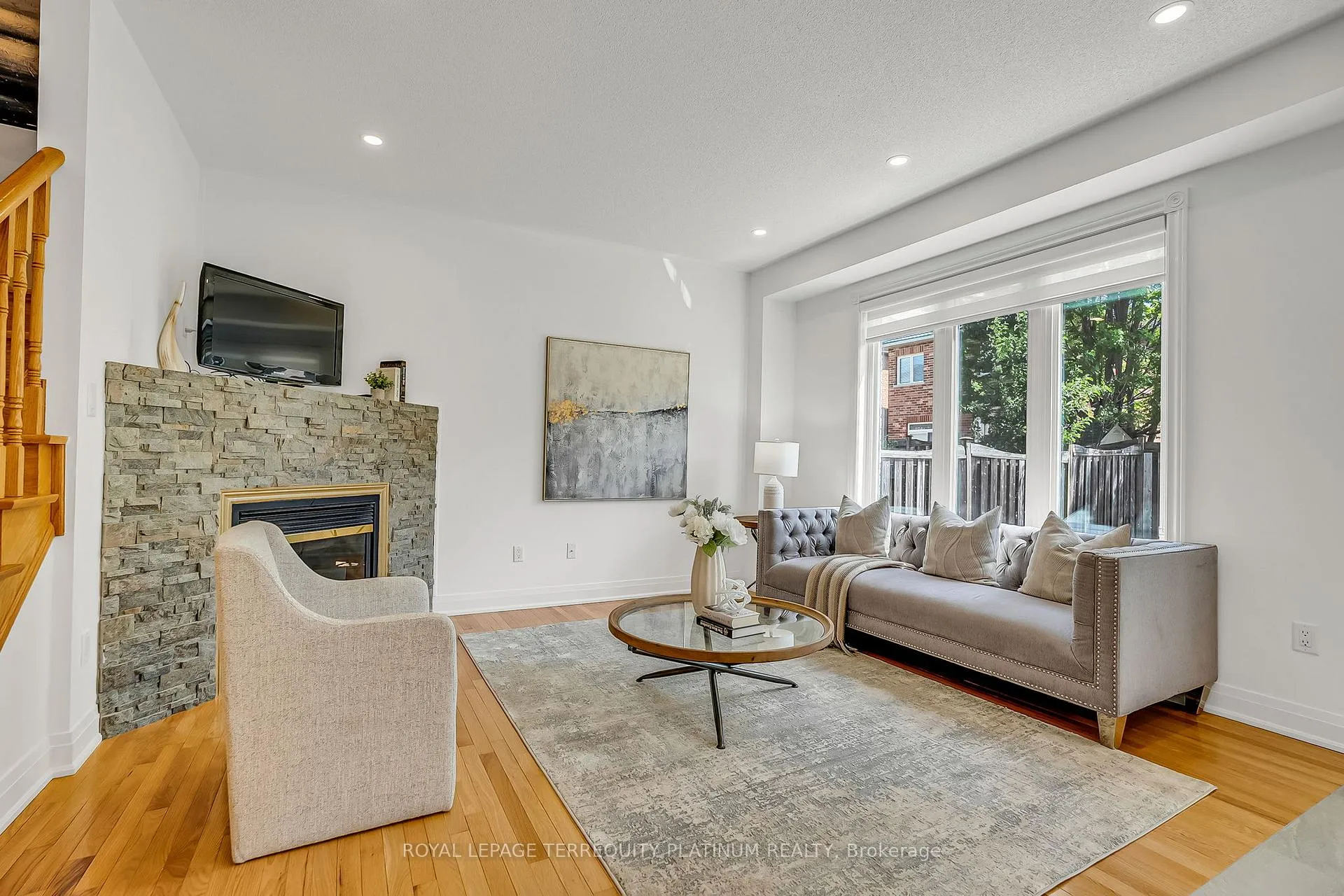 Photo 7 of 105 Alfred Paterson Drive, Markham, Greensborough — HOMEH