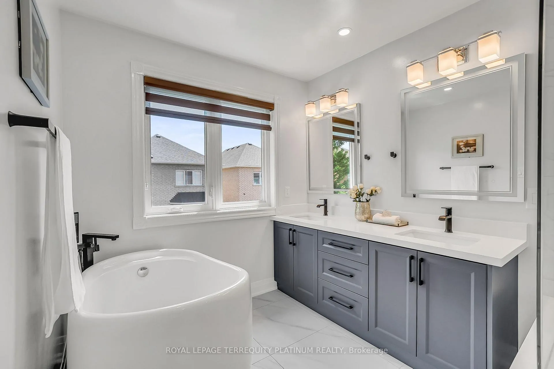 Photo 18 of 105 Alfred Paterson Drive, Markham, Greensborough — HOMEH