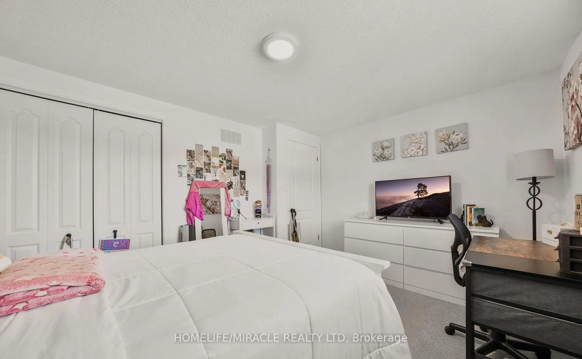 Photo 16 of 22 Devonleigh Drive, Amaranth, Rural Amaranth — HOMEH