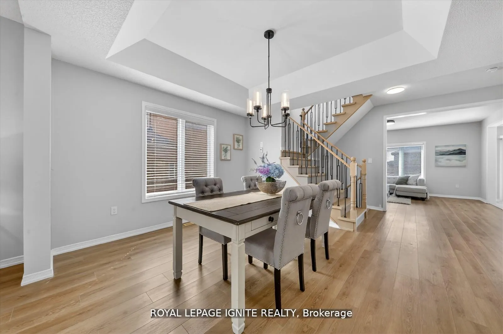 Photo 6 of 1447 Bassingthwaite Court, Innisfil, Alcona — HOMEH