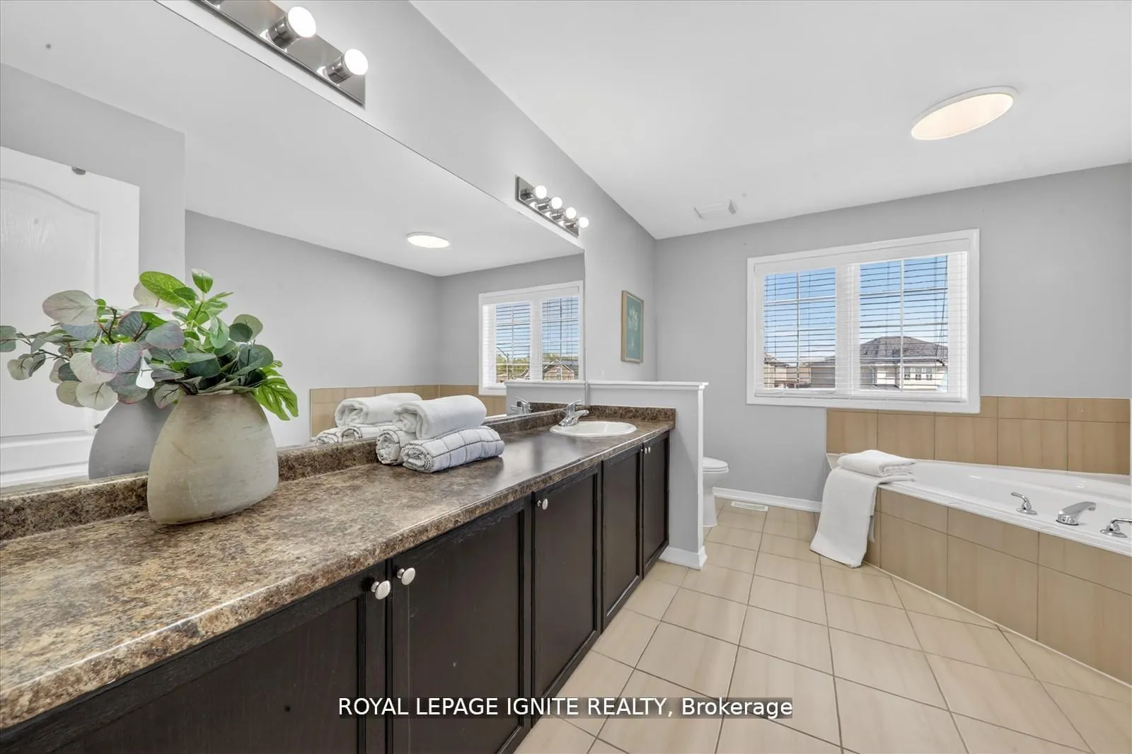 Photo 22 of 1447 Bassingthwaite Court, Innisfil, Alcona — HOMEH