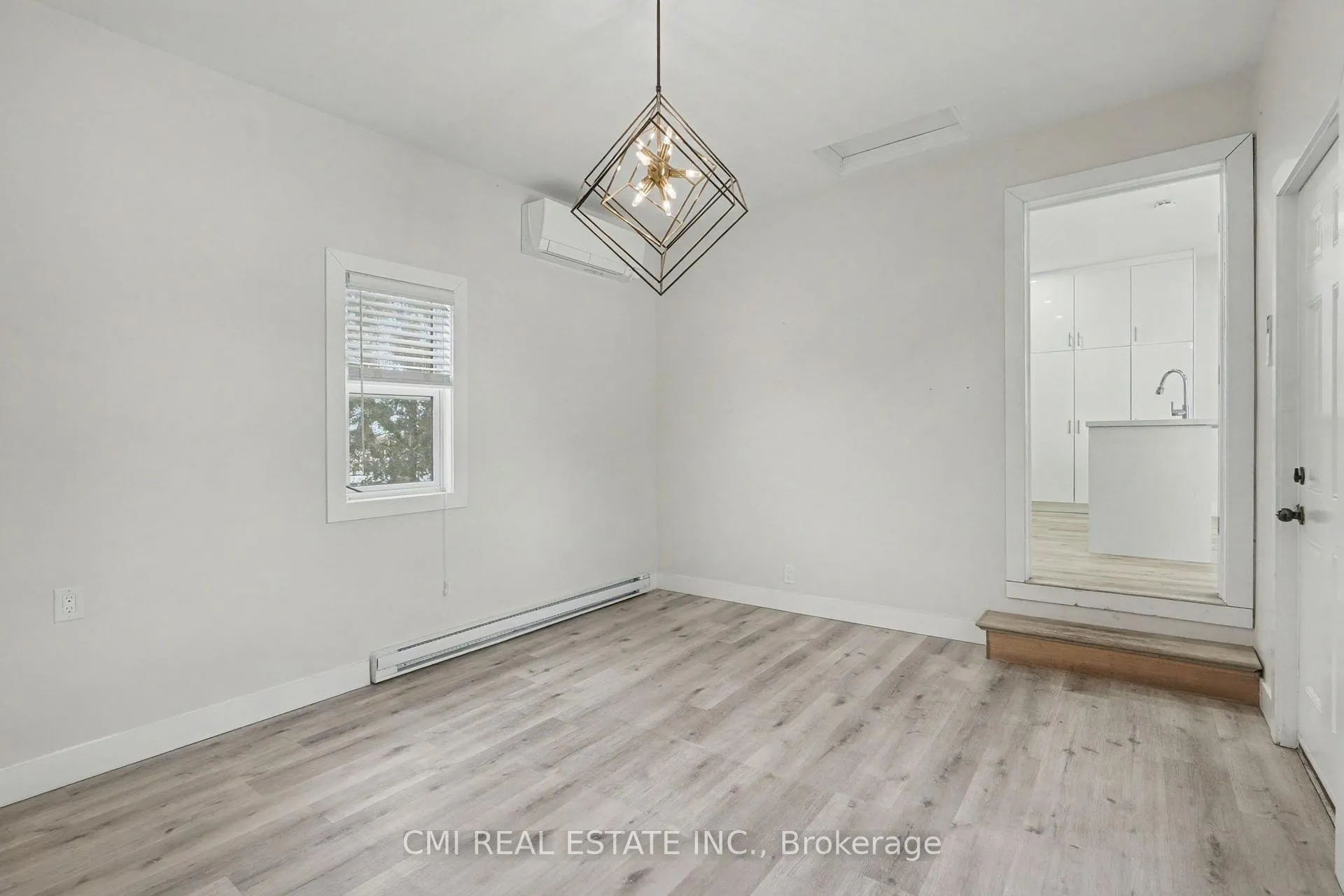 Photo 19 of 2546 Wilson Street, Hamilton, Rural Ancaster — HOMEH