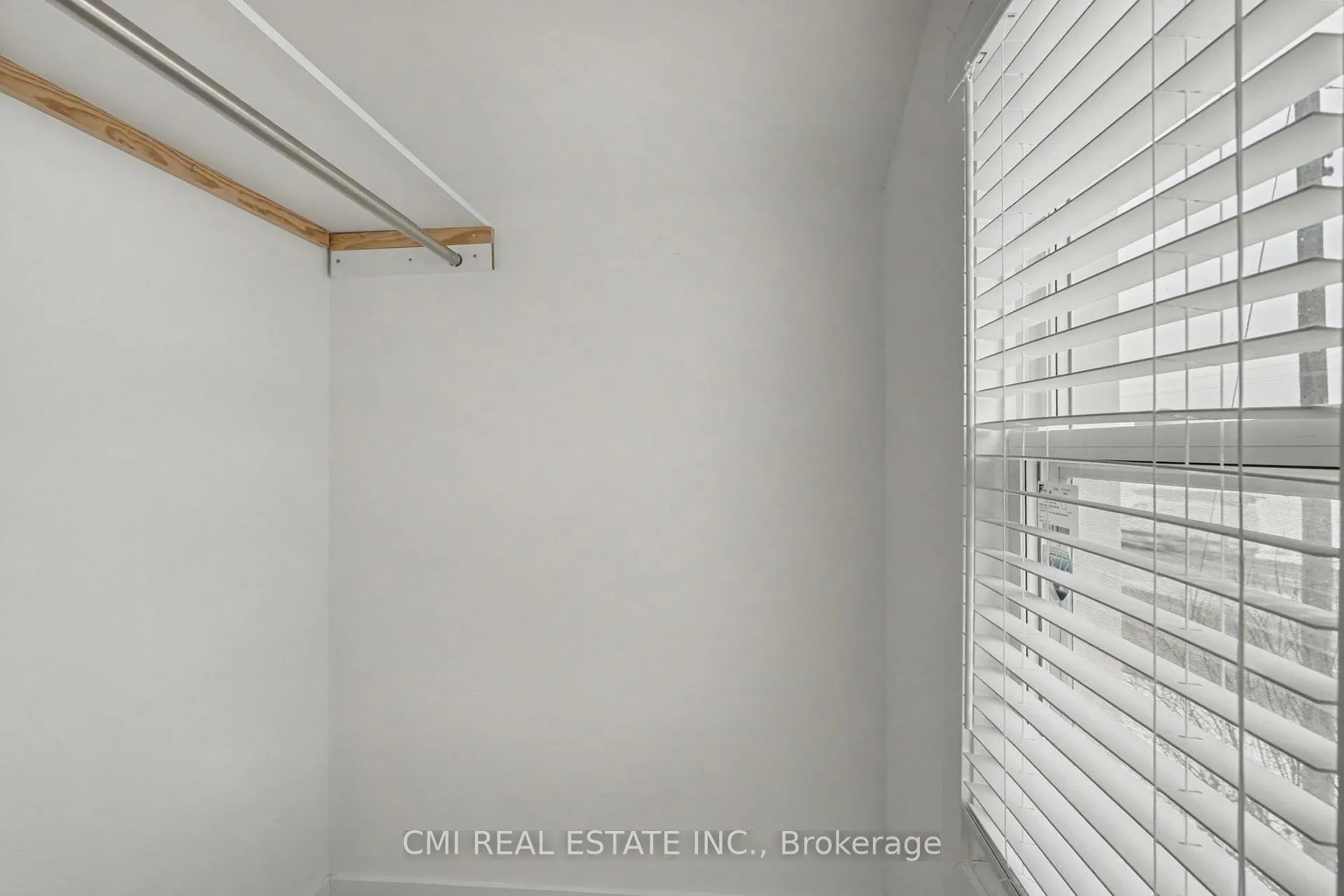 Photo 32 of 2546 Wilson Street, Hamilton, Rural Ancaster — HOMEH