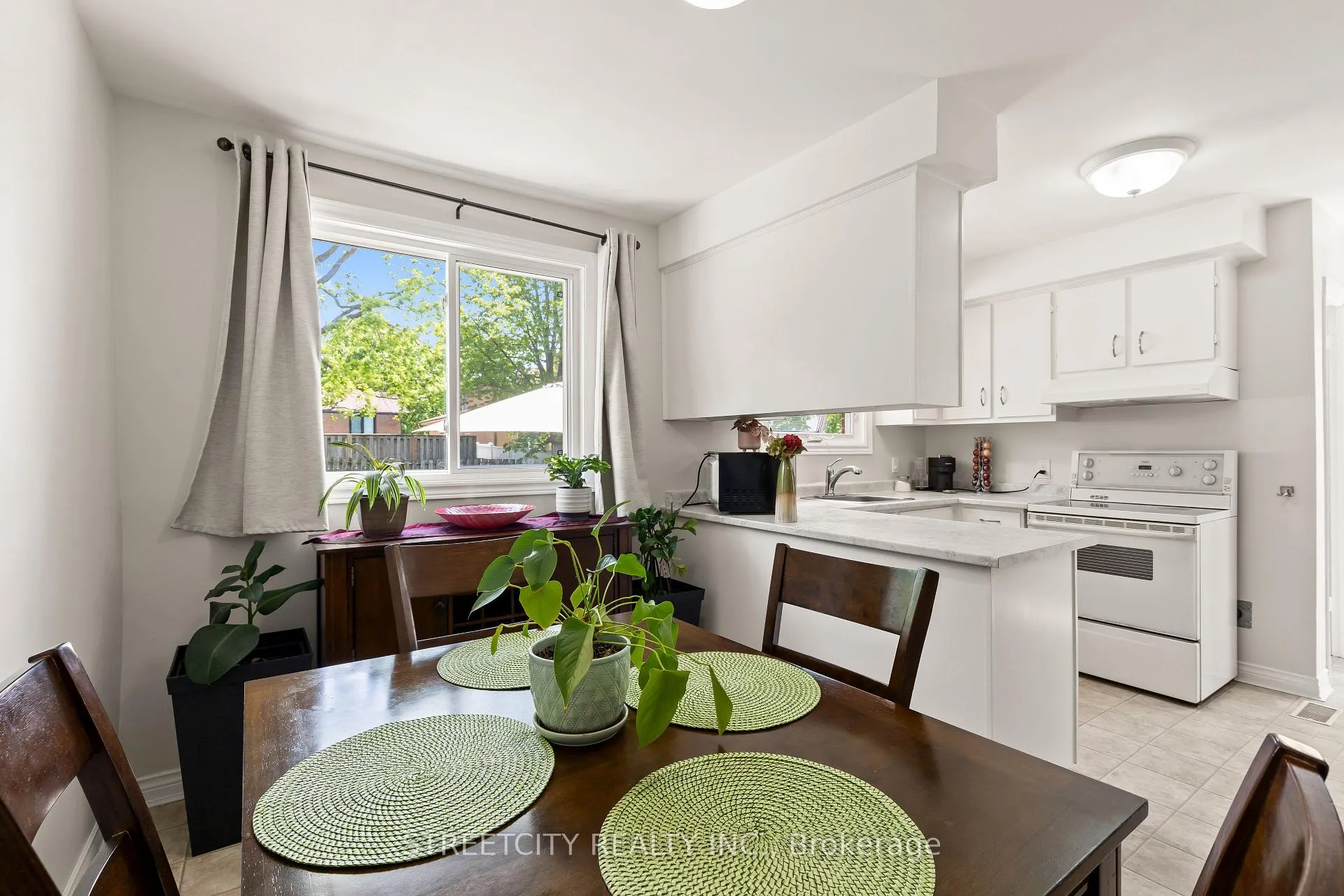 Photo 11 of 22 Vincent Street, London, South Q — HOMEH