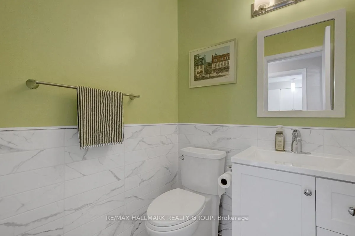 Photo 21 of 10 Greenbank Road, Ottawa, Leslie Park — HOMEH