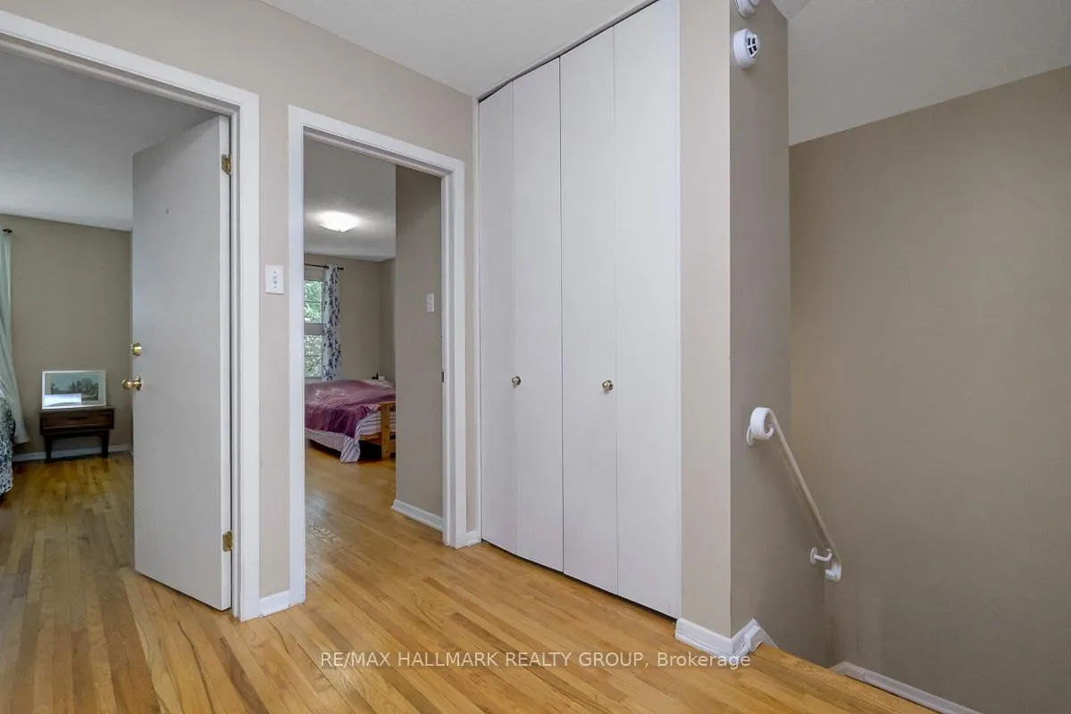 Photo 23 of 10 Greenbank Road, Ottawa, Leslie Park — HOMEH
