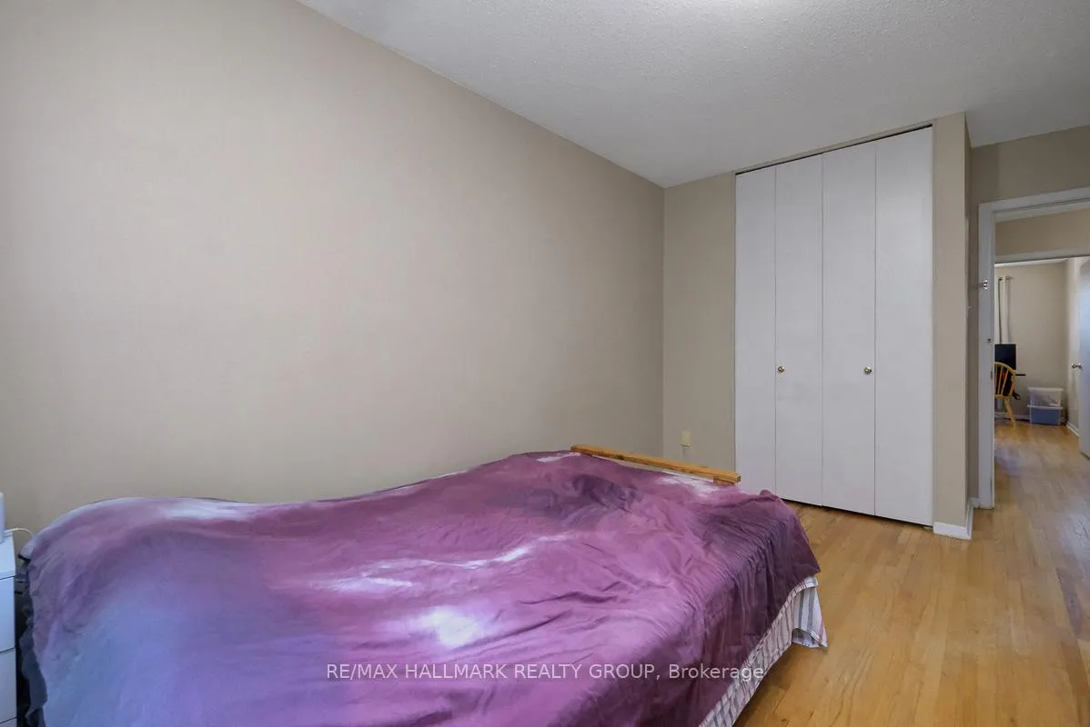 Photo 26 of 10 Greenbank Road, Ottawa, Leslie Park — HOMEH