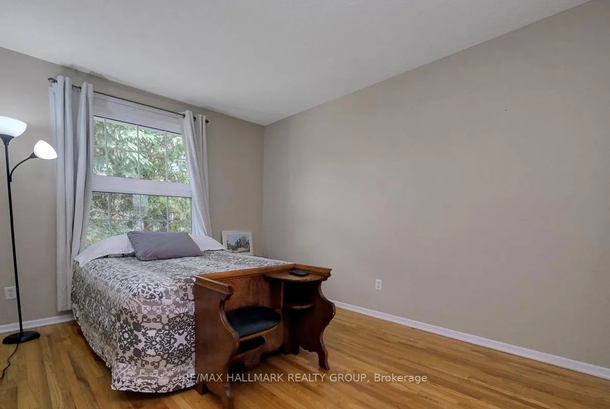 Photo 28 of 10 Greenbank Road, Ottawa, Leslie Park — HOMEH