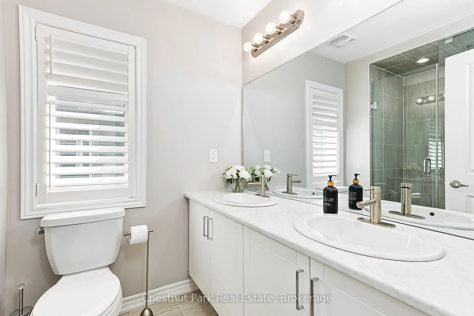 Photo 21 of 18 Gregory Avenue, Collingwood — HOMEH