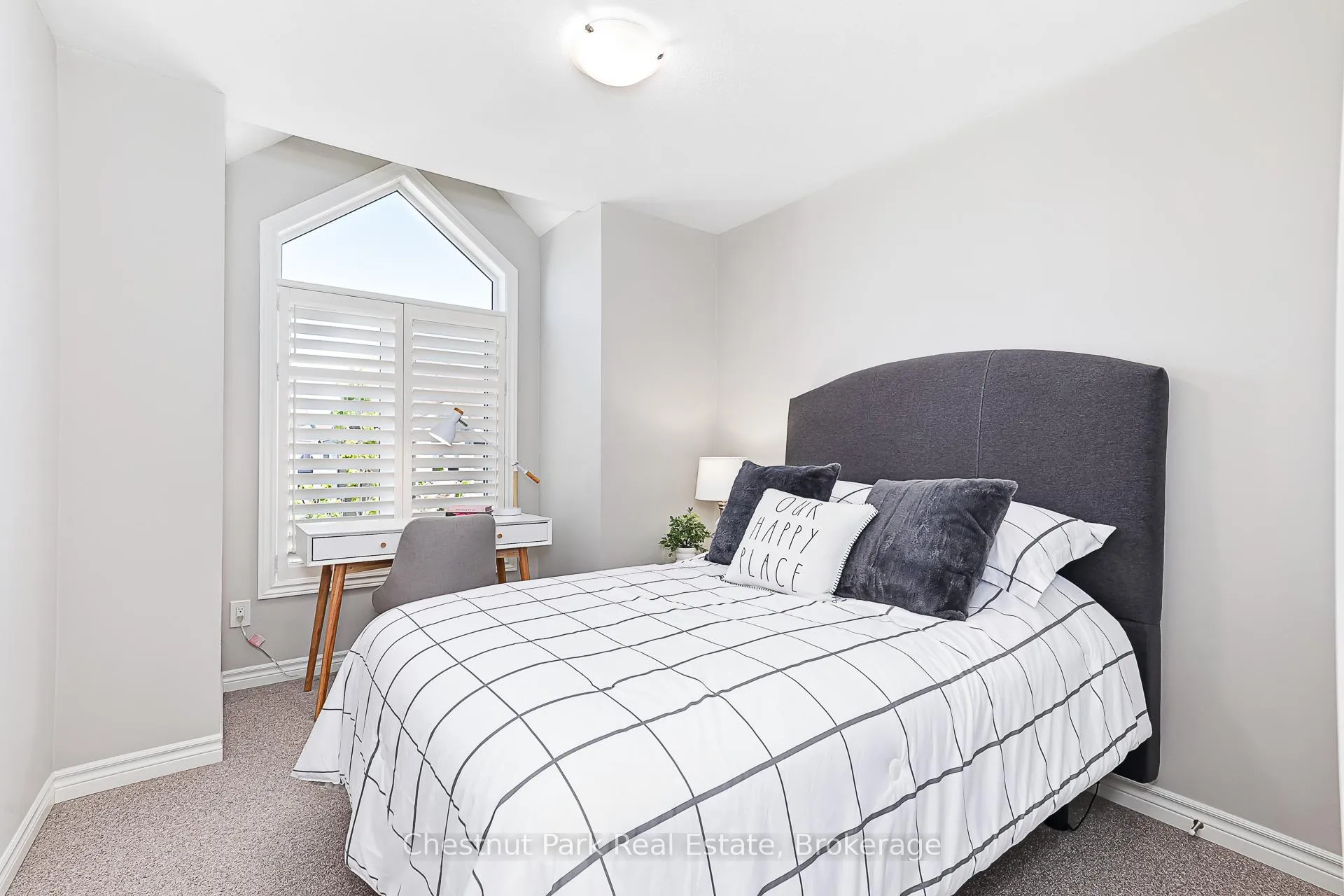 Photo 26 of 18 Gregory Avenue, Collingwood — HOMEH