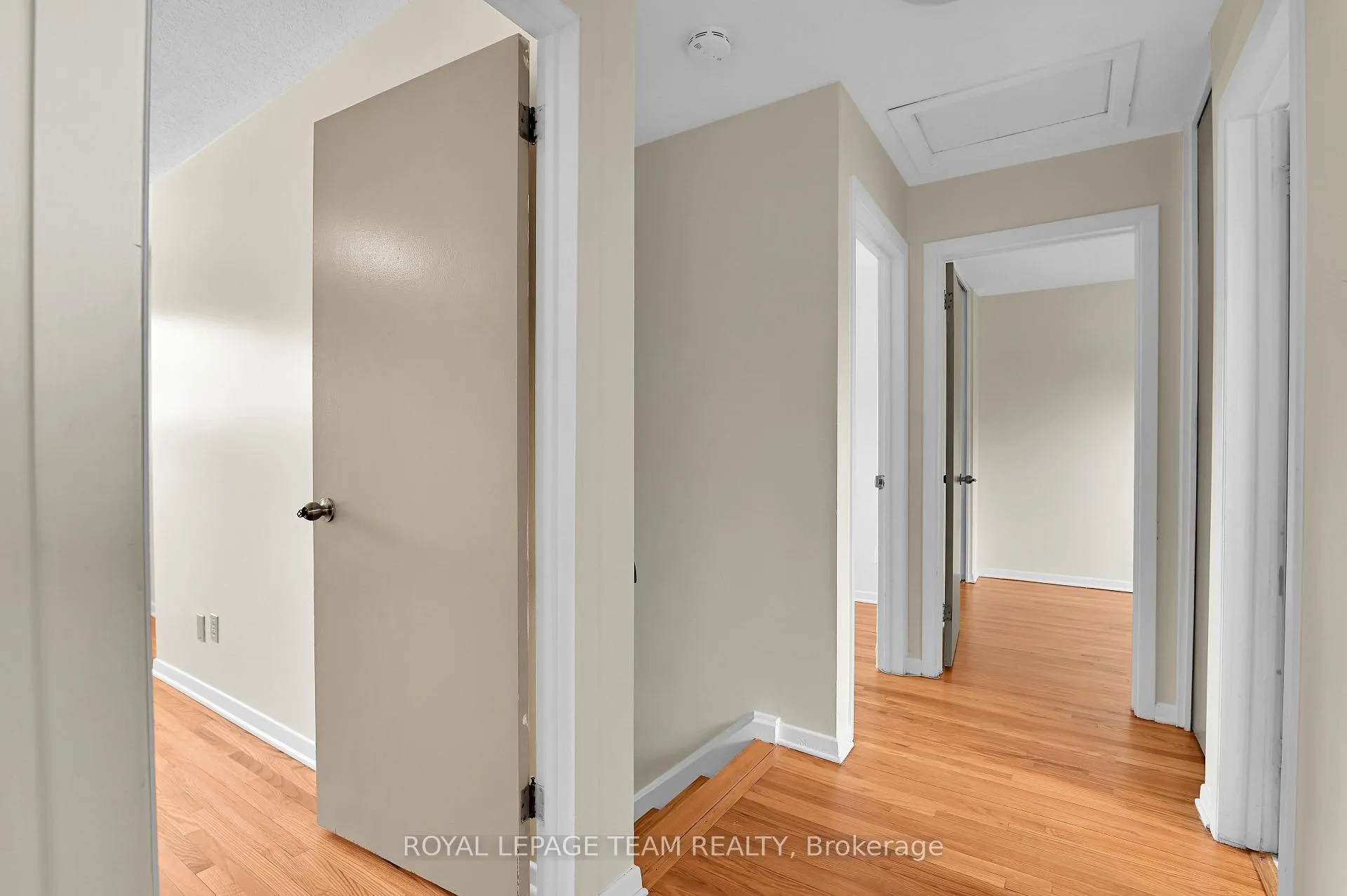Photo 20 of 114 Chesterton Drive, Ottawa, Borden Farm/Stewart Farm/Carleton Heights/Parkwood Hills — HOMEH