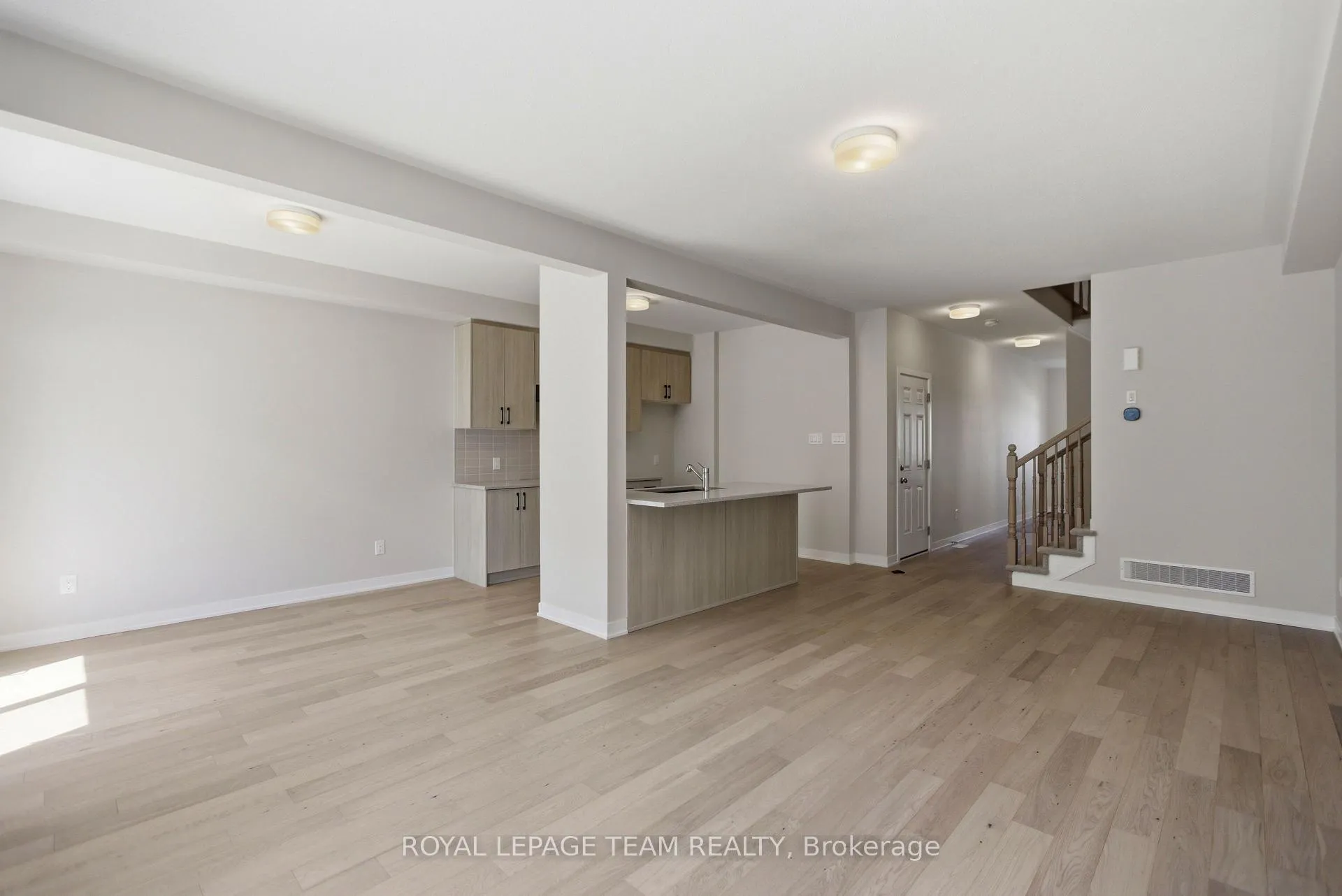 Photo 7 of 1042 Elixir Place, Ottawa, Kanata - Rural Kanata (Central) — HOMEH