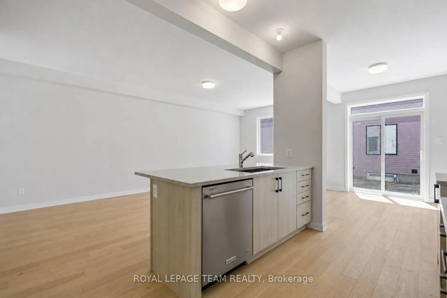 Photo 10 of 1042 Elixir Place, Ottawa, Kanata - Rural Kanata (Central) — HOMEH