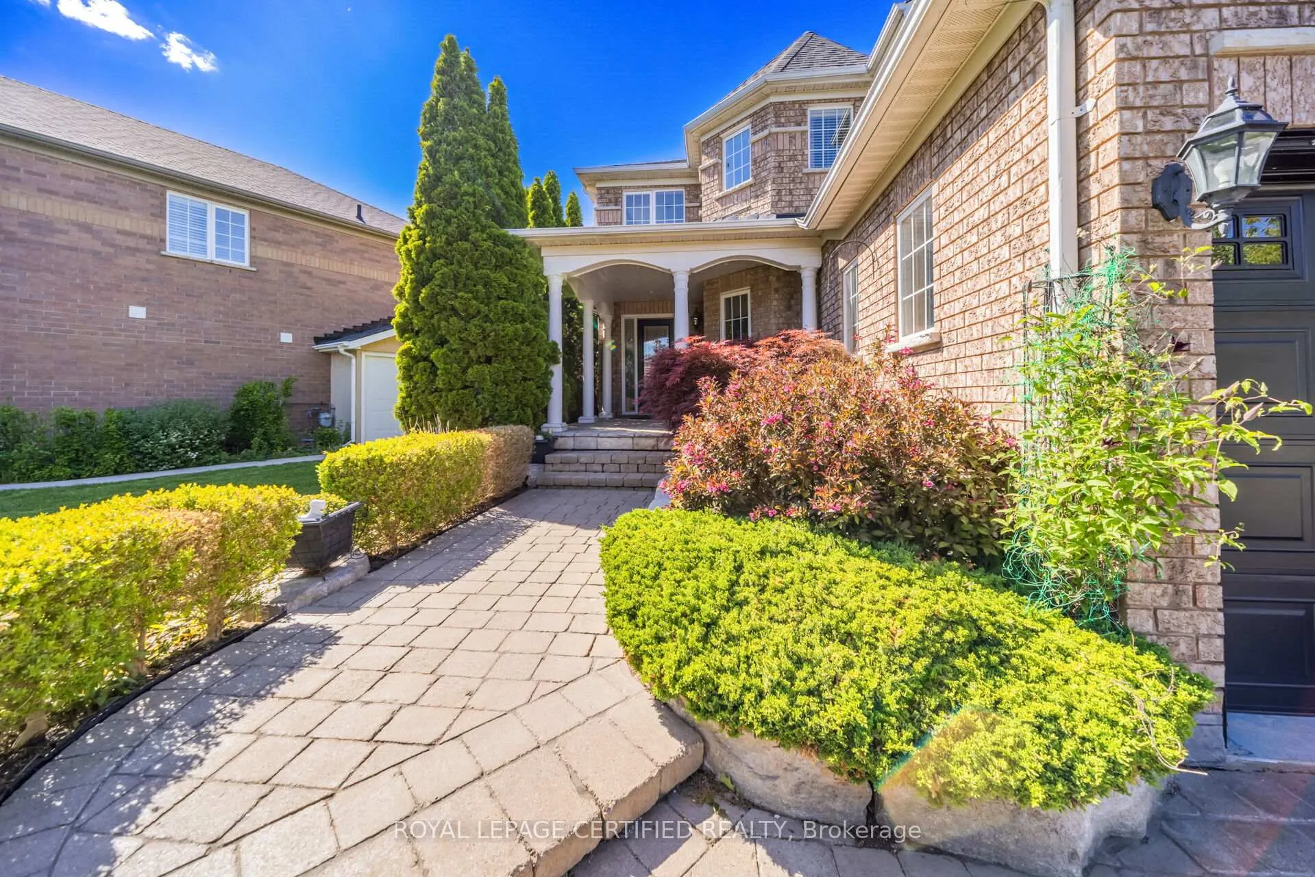 Photo 4 of 141 Vintage Gate, Brampton, Fletcher's Creek Village — HOMEH