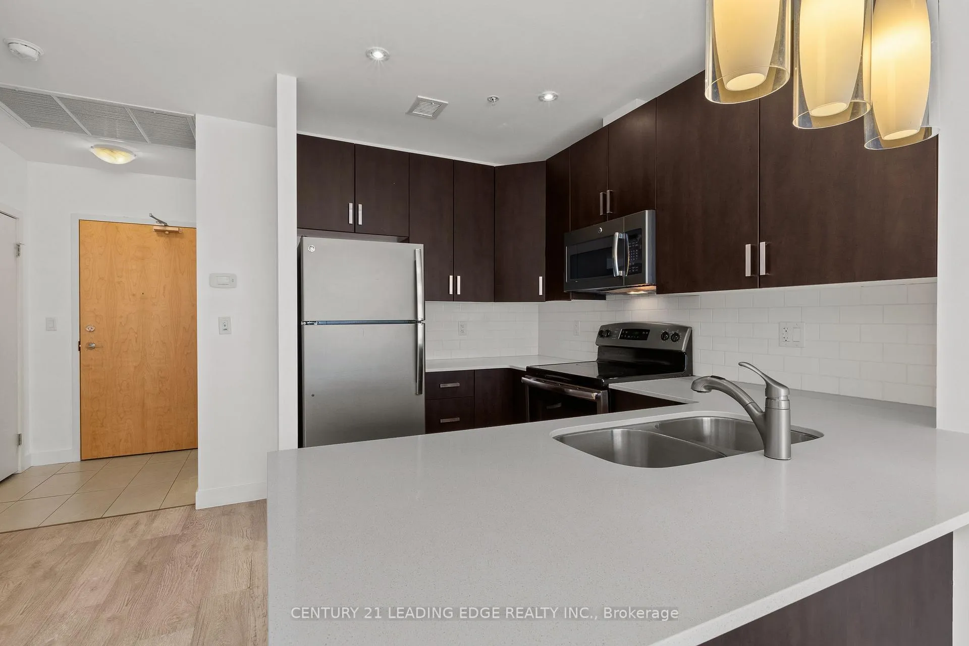 Photo 9 of Unit 1308, 1 Victoria Street S, Kitchener — HOMEH