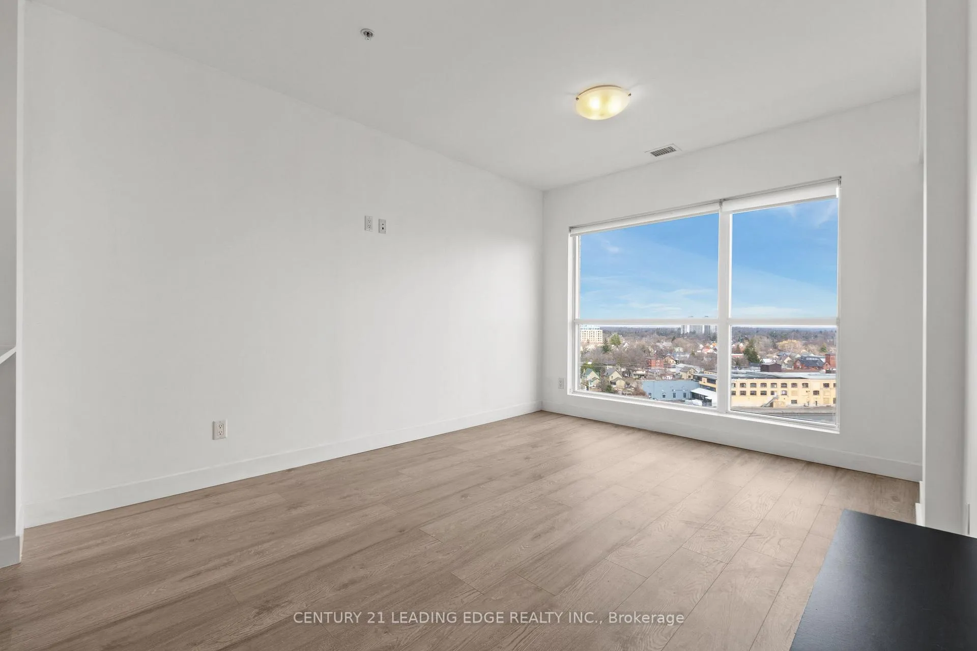 Photo 18 of Unit 1308, 1 Victoria Street S, Kitchener — HOMEH