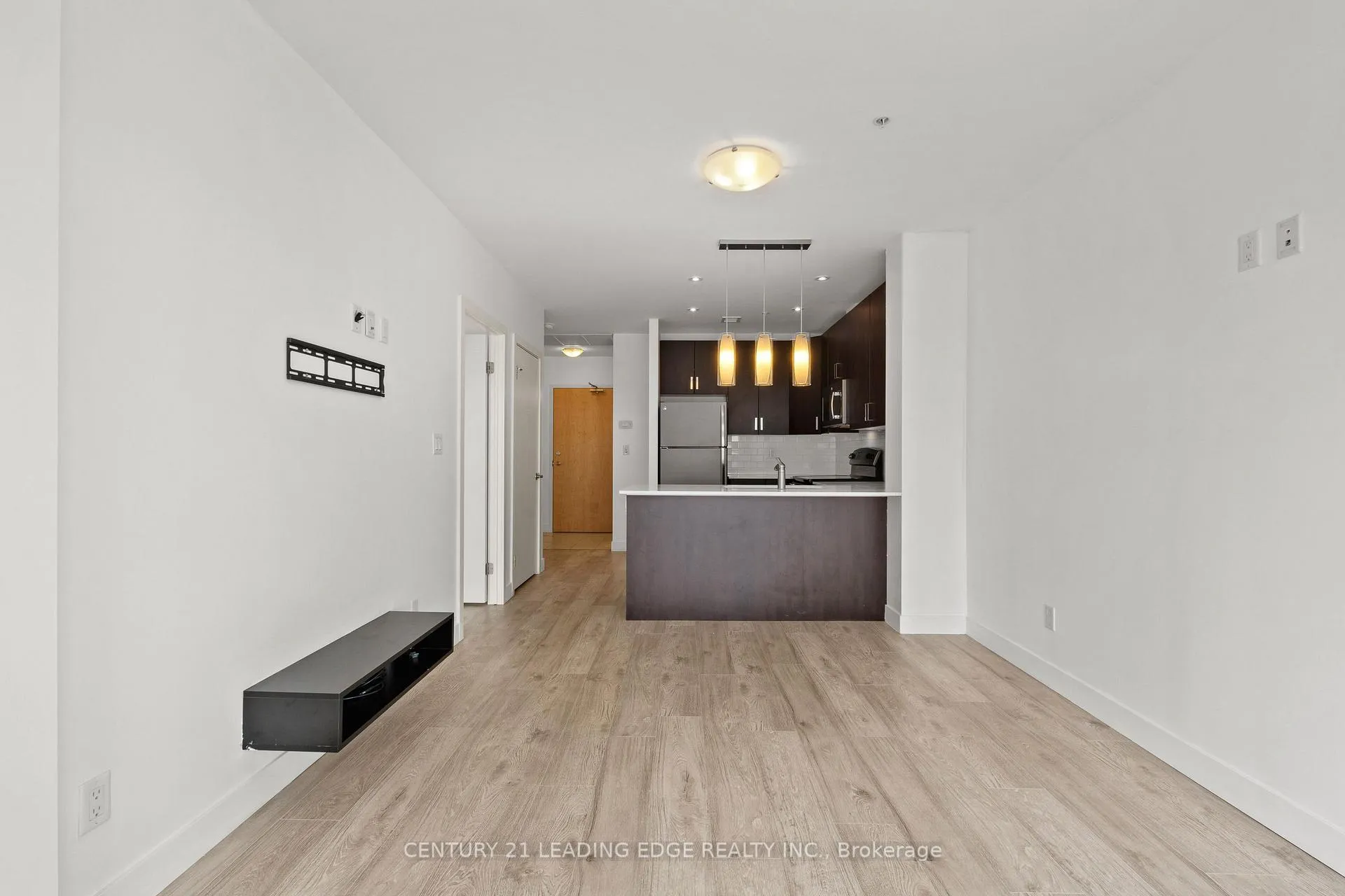 Photo 21 of Unit 1308, 1 Victoria Street S, Kitchener — HOMEH
