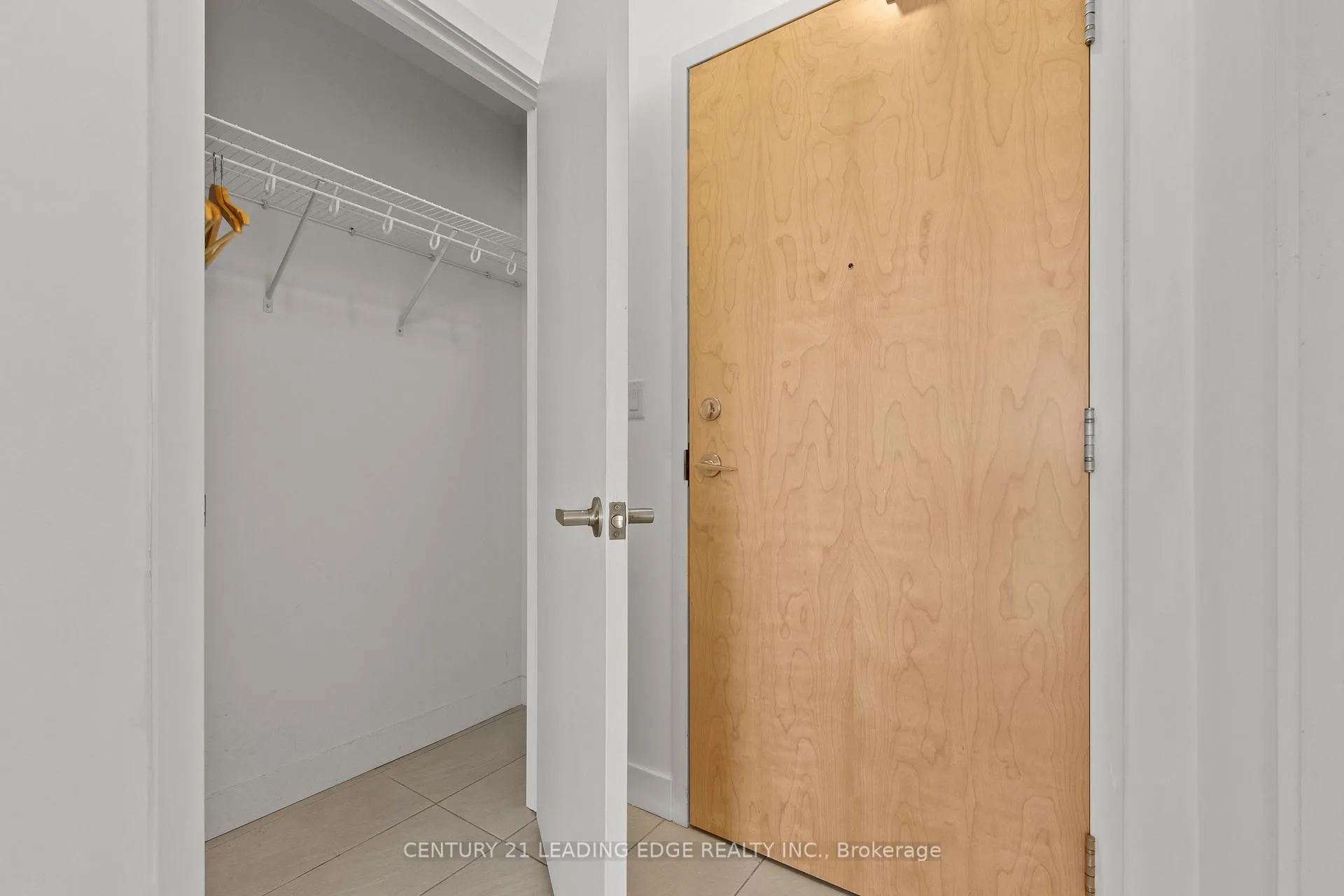 Photo 30 of Unit 1308, 1 Victoria Street S, Kitchener — HOMEH