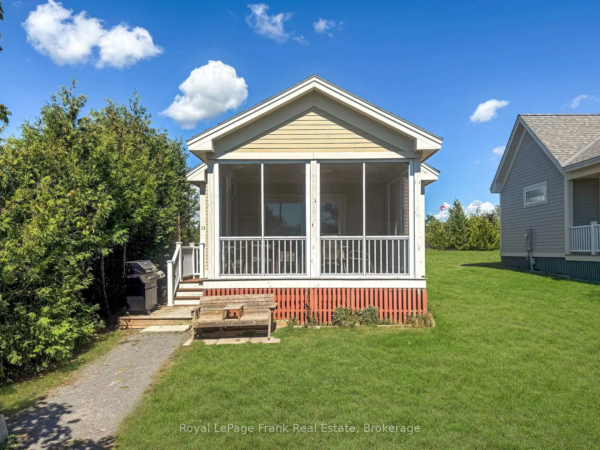 Photo 4 of Unit 27, 13 Butternut Lane, Prince Edward County, Athol Ward — HOMEH