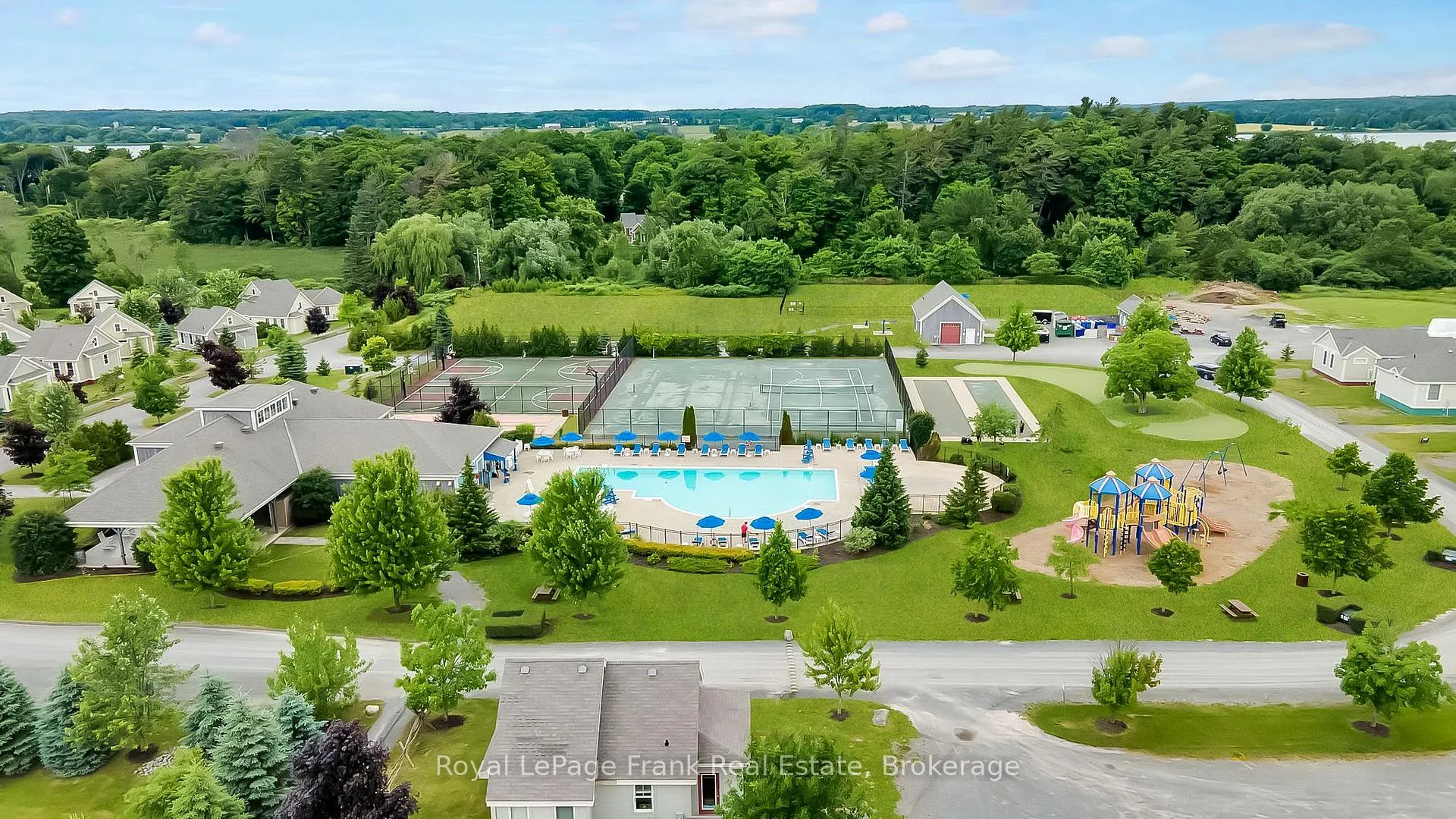 Photo 20 of Unit 27, 13 Butternut Lane, Prince Edward County, Athol Ward — HOMEH