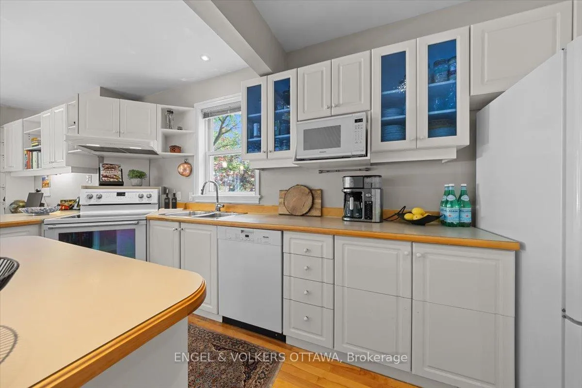 Photo 9 of 4 Allan Place, Ottawa, Glebe — HOMEH