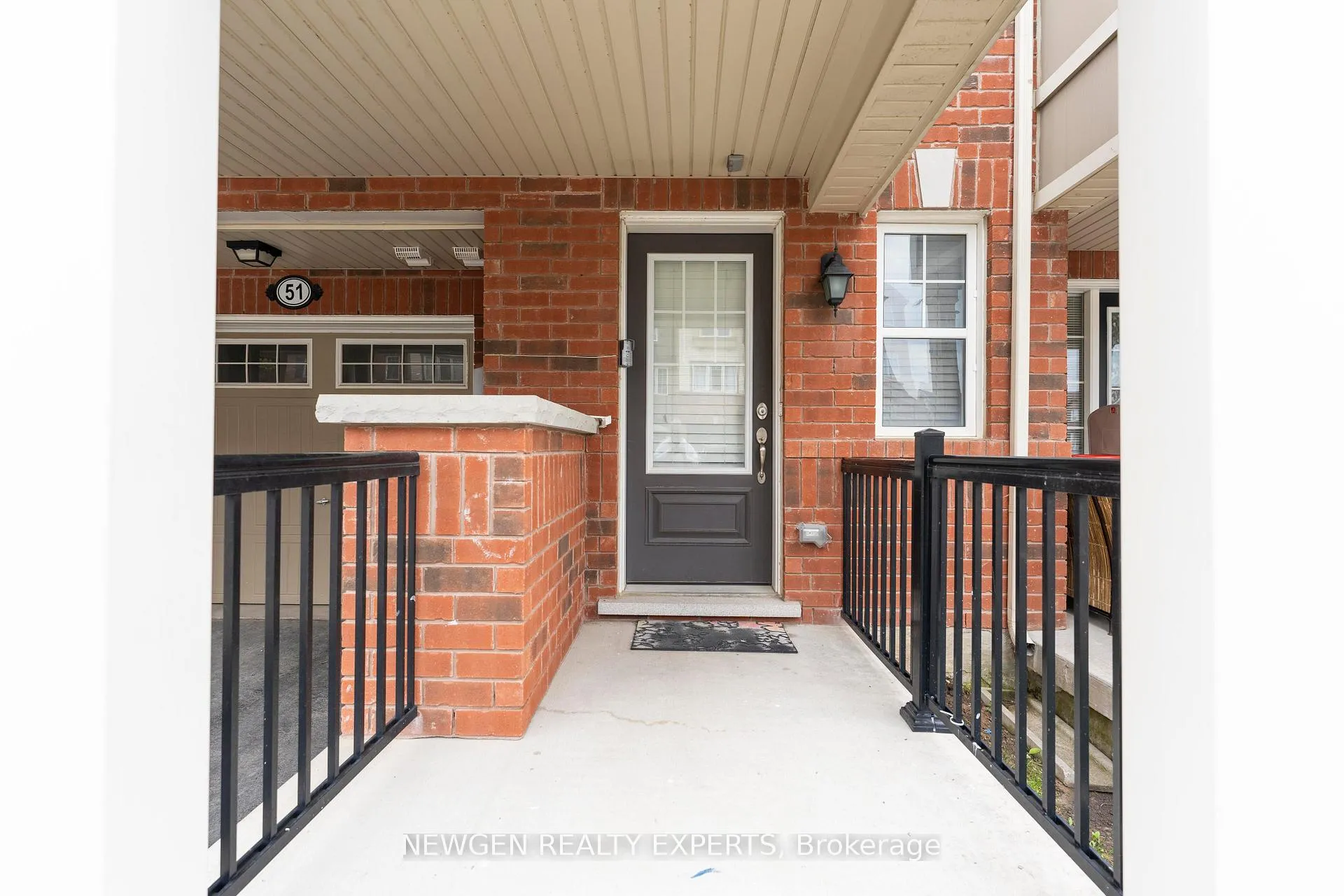 Photo 5 of 51 Colonel Frank Ching Crescent, Brampton, Fletcher's West — HOMEH