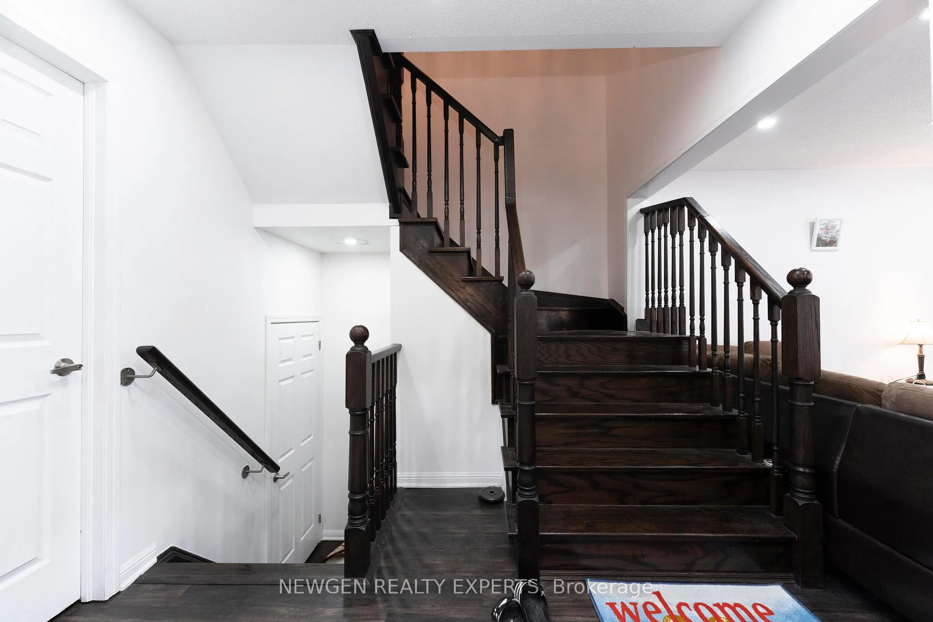 Photo 12 of 51 Colonel Frank Ching Crescent, Brampton, Fletcher's West — HOMEH