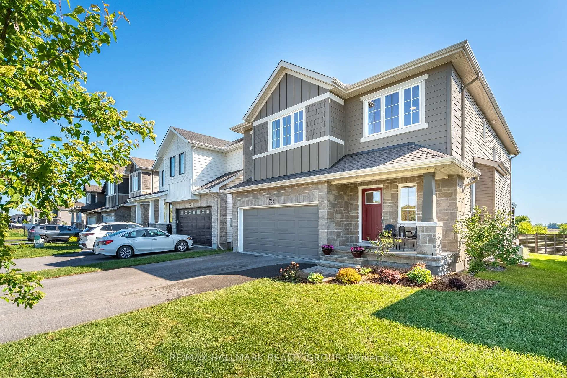 Photo 2 of 755 Kirkham Crescent, Ottawa, Btwn Franktown Rd. & Fallowfield Rd. — HOMEH