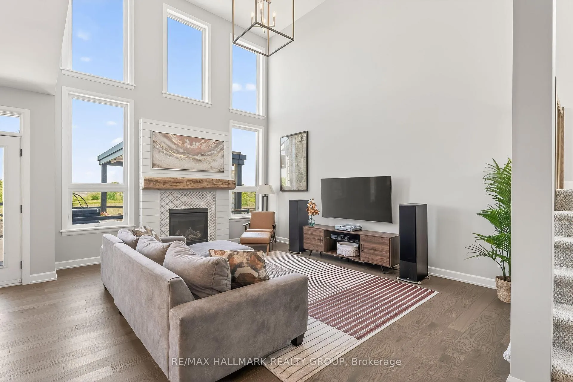 Photo 12 of 755 Kirkham Crescent, Ottawa, Btwn Franktown Rd. & Fallowfield Rd. — HOMEH