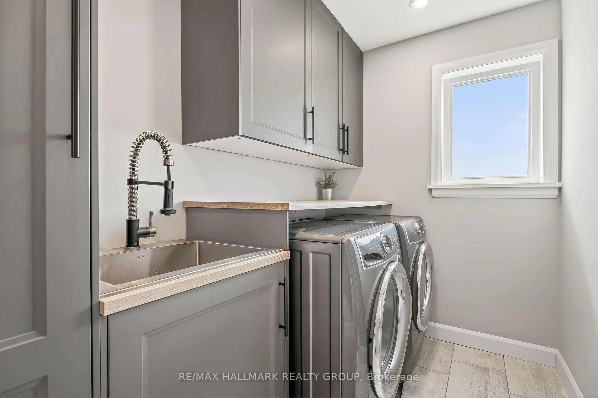 Photo 37 of 755 Kirkham Crescent, Ottawa, Btwn Franktown Rd. & Fallowfield Rd. — HOMEH
