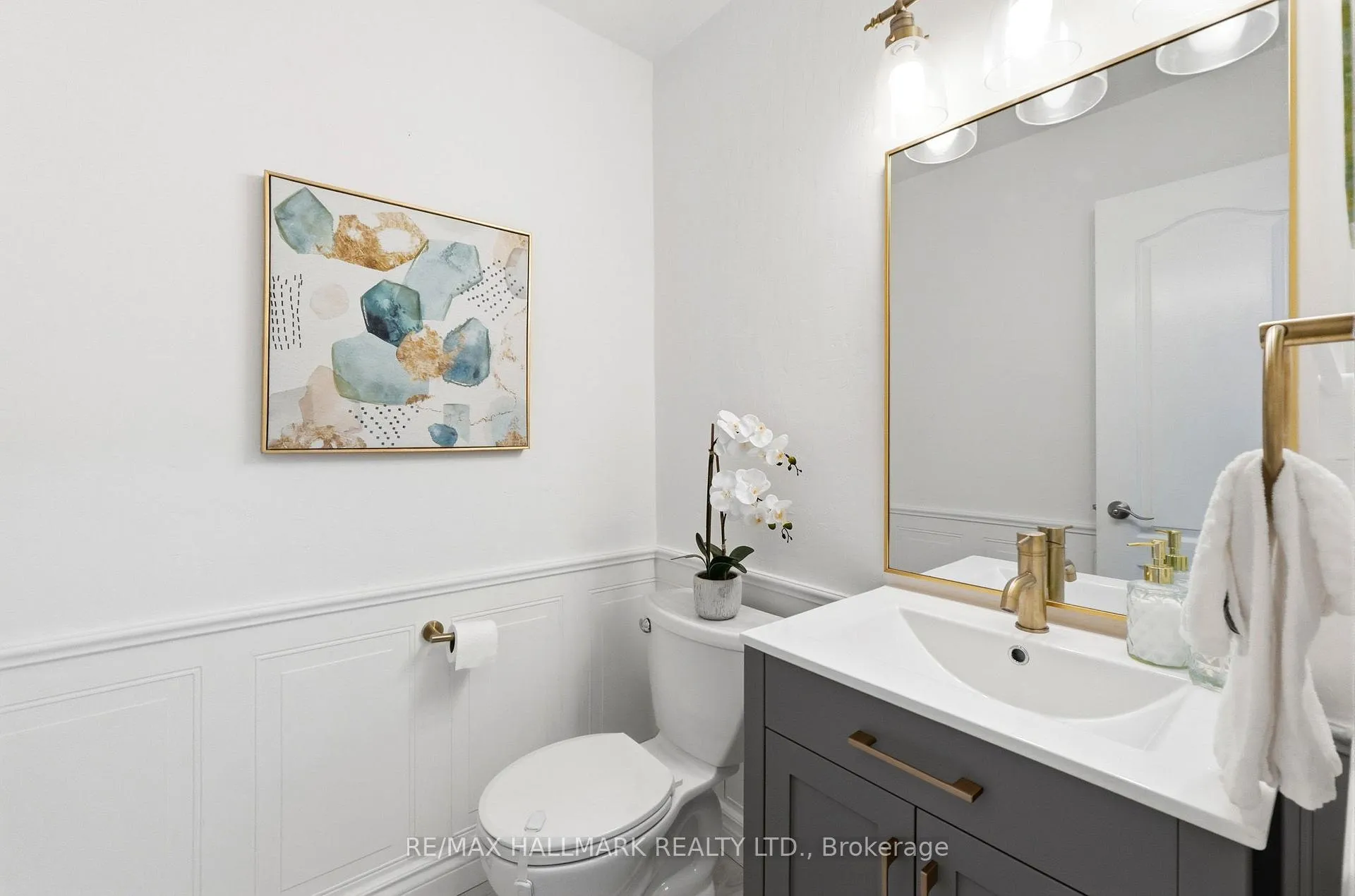 Photo 20 of 46 Matthew Drive, Vaughan, East Woodbridge — HOMEH
