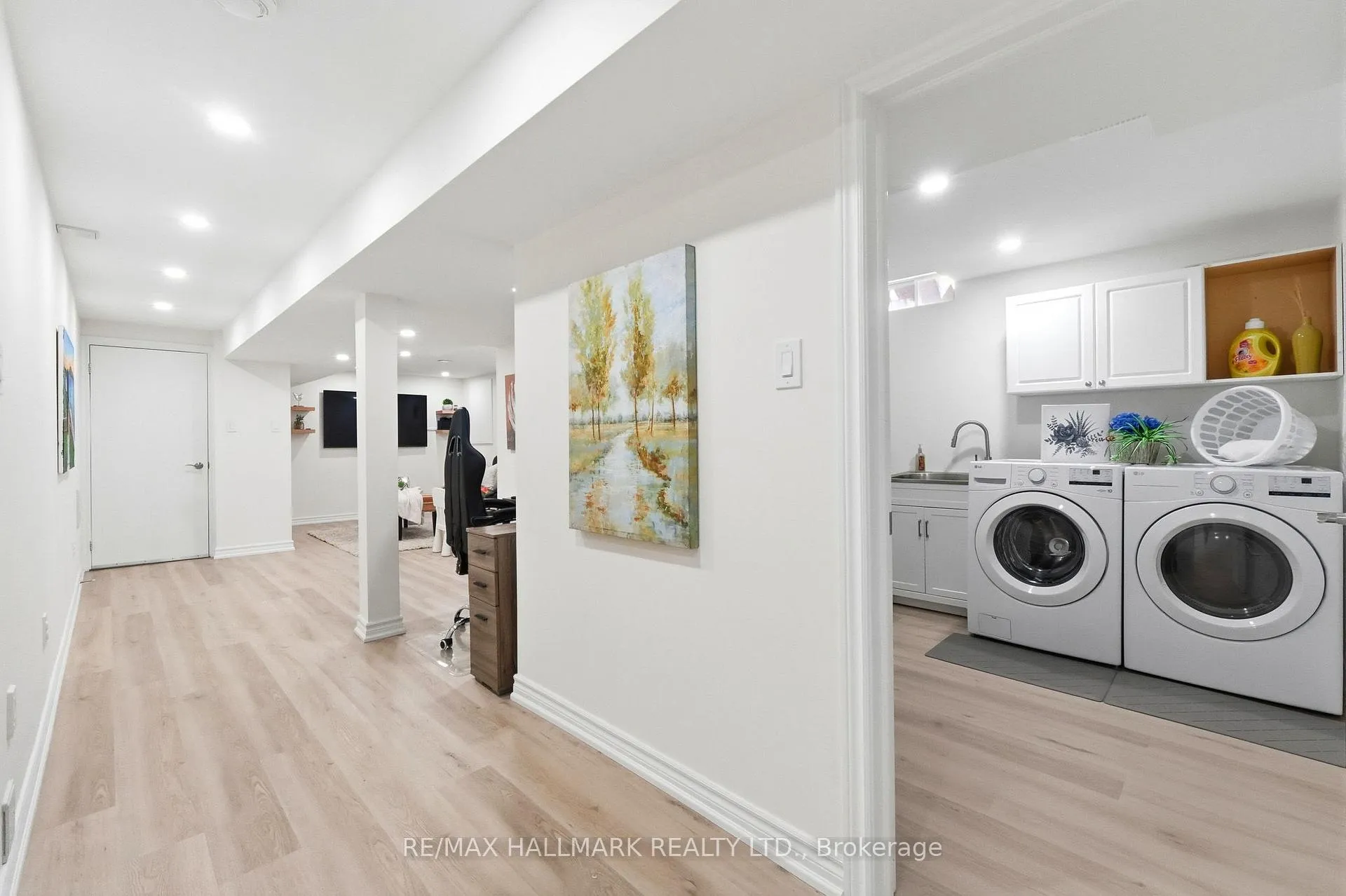 Photo 37 of 46 Matthew Drive, Vaughan, East Woodbridge — HOMEH