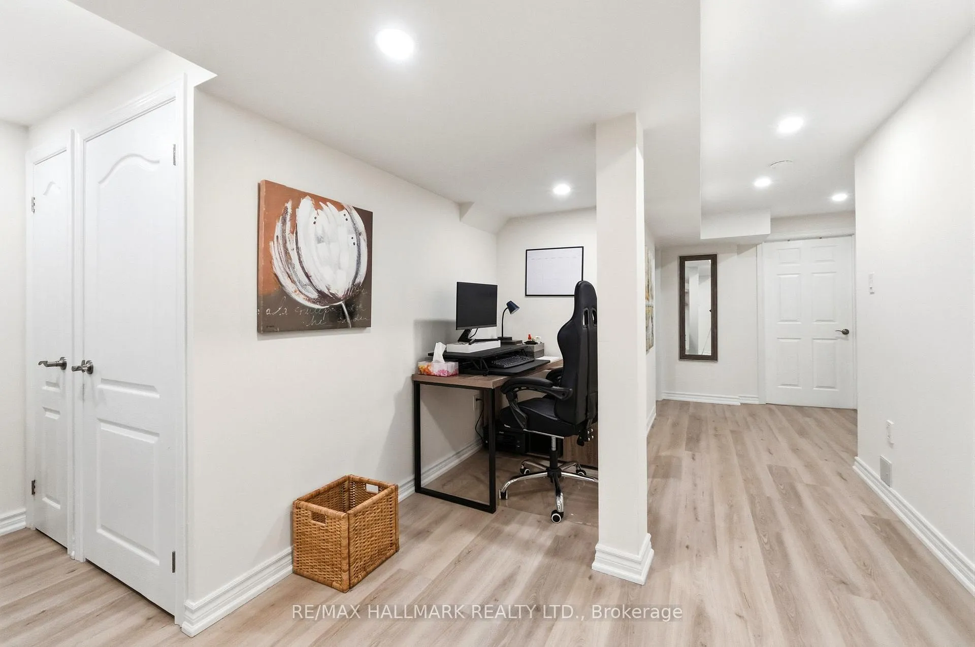 Photo 41 of 46 Matthew Drive, Vaughan, East Woodbridge — HOMEH