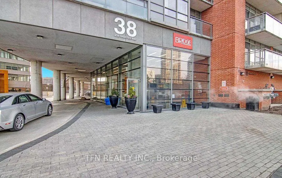 Photo 16 of Unit 1723, 38 Joe Shuster Way, Toronto, Niagara — HOMEH