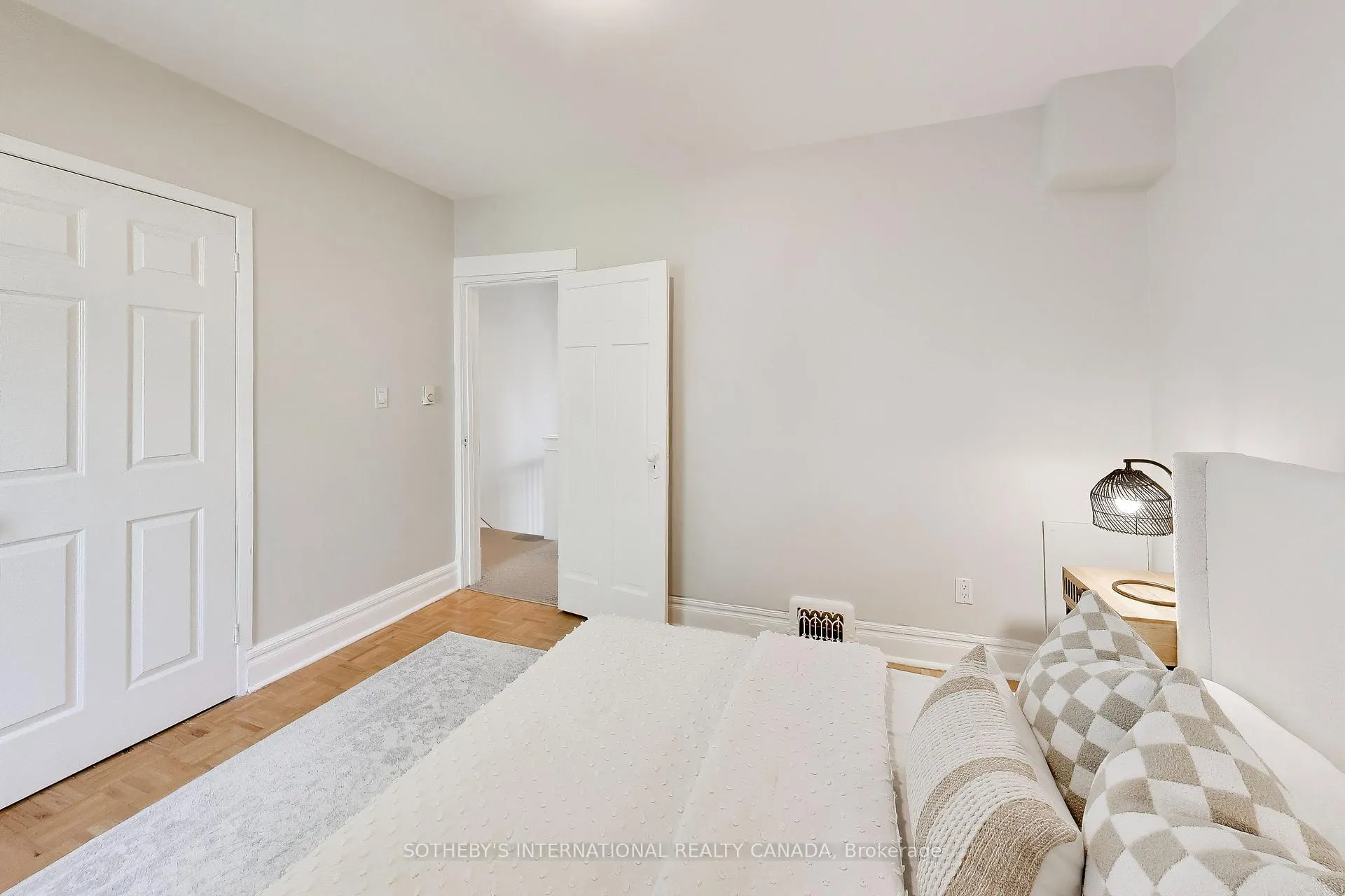 Photo 16 of 159 Glenmount Park Road, Toronto, East End-Danforth — HOMEH