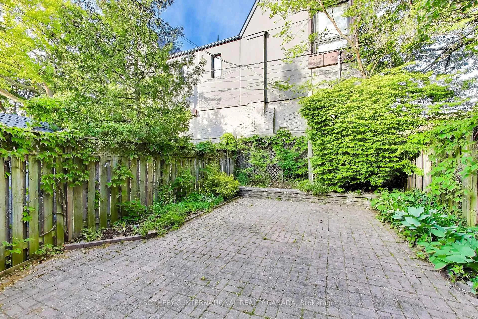 Photo 37 of 159 Glenmount Park Road, Toronto, East End-Danforth — HOMEH