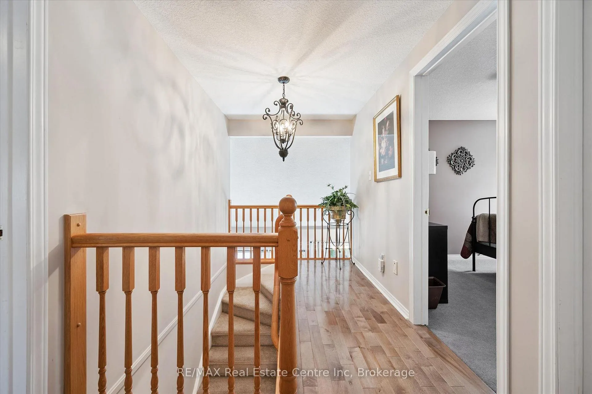 Photo 9 of 24 Pine Ridge Drive, Guelph, Pineridge/Westminster Woods — HOMEH