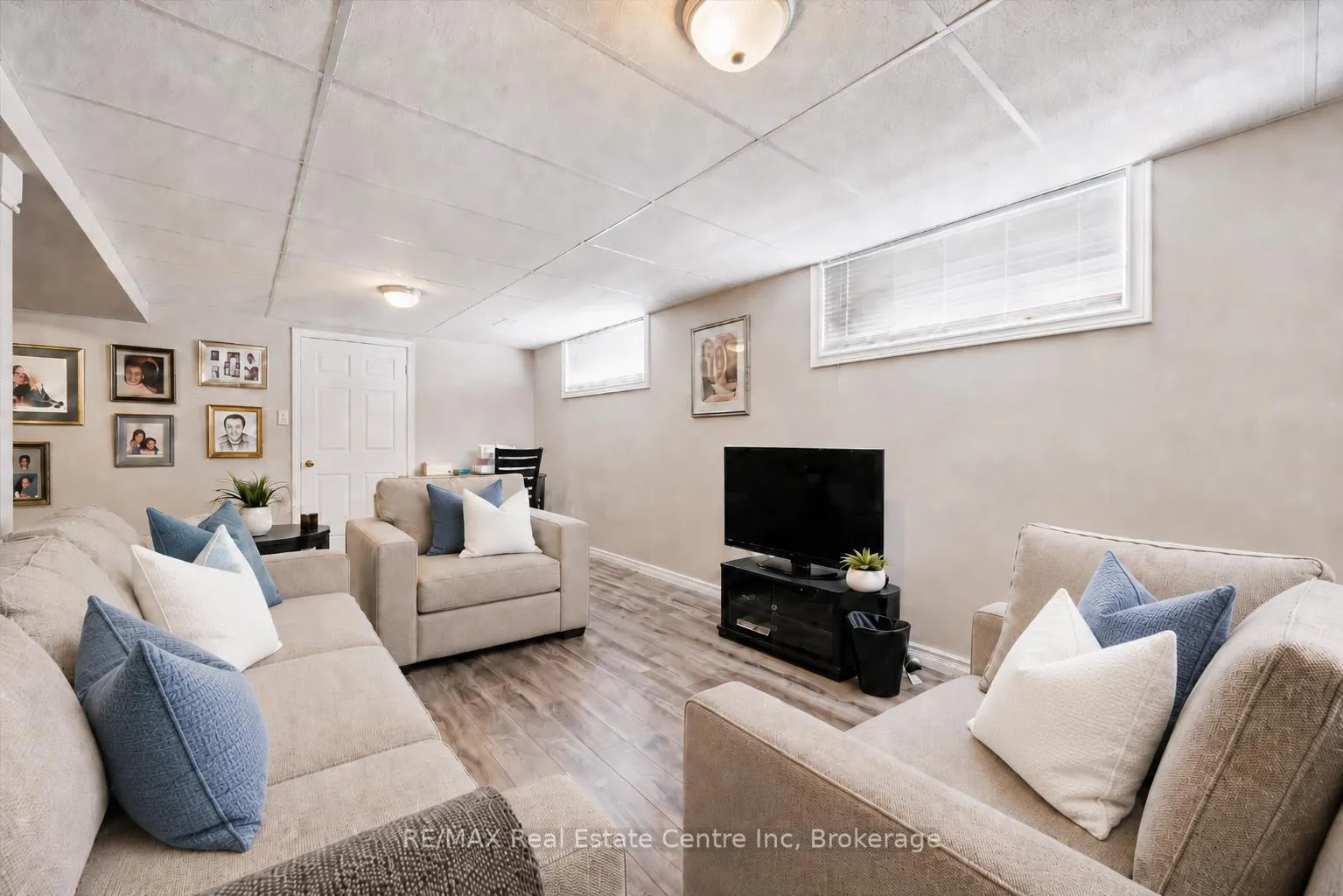 Photo 18 of 24 Pine Ridge Drive, Guelph, Pineridge/Westminster Woods — HOMEH