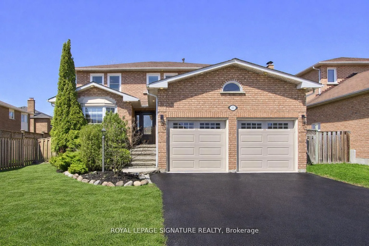 Photo 2 of 43 Falstaff Crescent, Whitby, Rolling Acres — HOMEH
